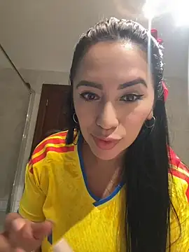 nataliia queen  online show from June 2026 12:33:01 AM