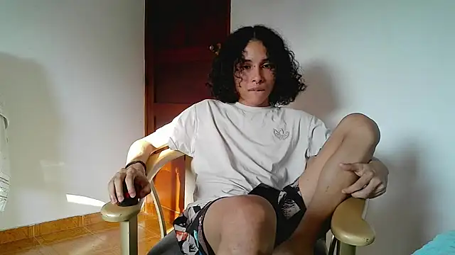 Snapshot of DeusGoth chatting on April 2026 09:56:01 PM DeusGoth online show from April 2026 09:56:01 PM