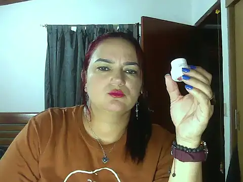 Snapshot of Roja_tentacion chatting on May 2026 02:17:02 AM Roja tentacion online show from May 2026 02:17:02 AM