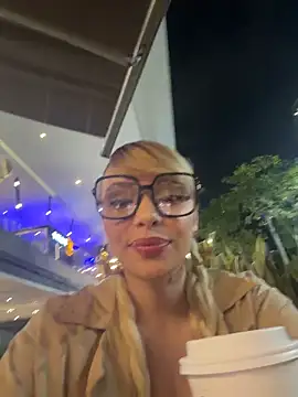 Snapshot of Ginevrafedez chatting on February 2026 02:06:02 AM Ginevrafedez online show from February 2026 02:06:02 AM