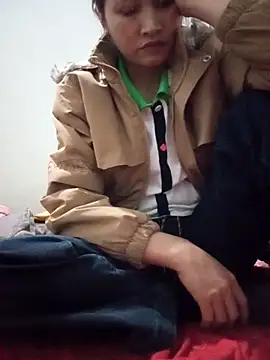 yumyum112 online show from February 2026 07:26:01 AM