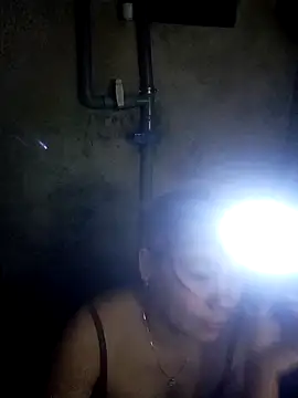 vanvan005 online show from February 2026 11:52:01 AM