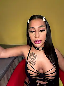 Snapshot of sweetxlayla chatting on January 2026 05:15:01 PM sweetxlayla online show from January 2026 05:15:01 PM