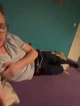 mateuszuuu online show from April 2026 01:47:01 AM