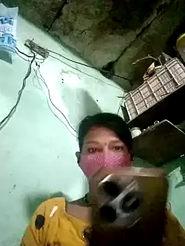 Snapshot of Miss__soniya106 chatting on February 2026 04:32:01 AM Miss soniya106 online show from February 2026 04:32:01 AM