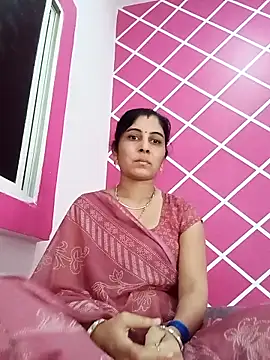 Snapshot of Hot_ree85 chatting on February 2026 05:23:02 AM Hot ree85 online show from February 2026 05:23:02 AM