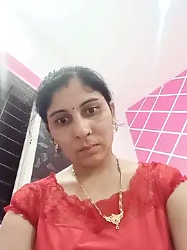 Snapshot of Hot_ree85 chatting on June 2026 03:59:02 AM Hot ree85 online show from June 2026 03:59:02 AM