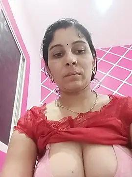 Snapshot of Hot_ree85 chatting on July 2026 02:24:01 AM Hot ree85 online show from July 2026 02:24:01 AM