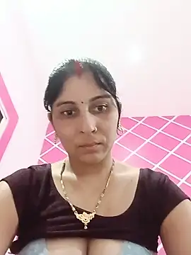 Snapshot of Hot_ree85 chatting on July 2026 06:07:01 AM Hot ree85 online show from July 2026 06:07:01 AM