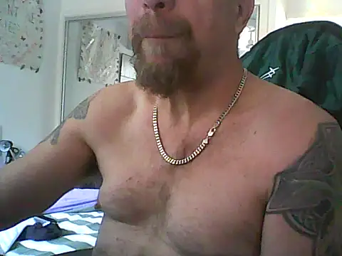 loudandproud online show from April 2026 09:56:01 PM