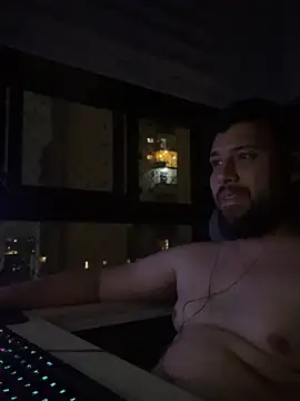 NinoEstouranel online show from January 2026 03:56:01 AM