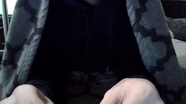 YoungAsainWithATrunk online show from January 2026 08:32:02 PM