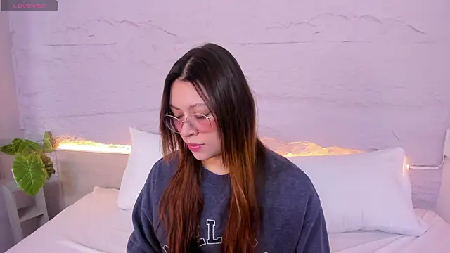 lanna 18  online show from January 2026 11:56:01 AM