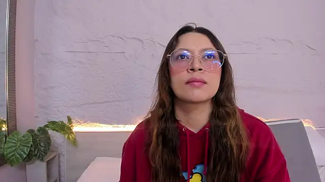 lanna 18  online show from April 2026 11:37:01 AM