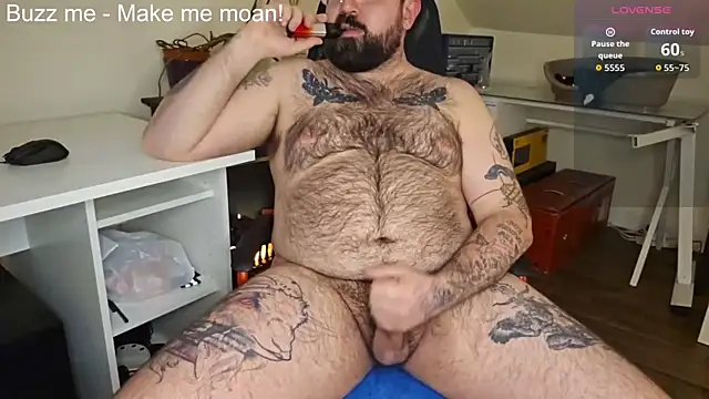 Snapshot of chriscubxxx chatting on February 2026 09:00:02 PM chriscubxxx online show from February 2026 09:00:02 PM