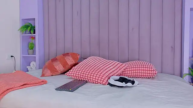 AmberStonne   online show from April 2026 02:58:01 AM