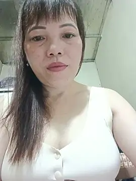 Snapshot of Sana-vn chatting on June 2026 05:33:02 PM Sana-vn online show from June 2026 05:33:02 PM