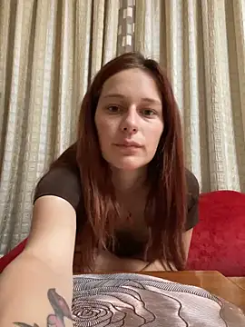 Lily Viola online show from June 2026 06:52:02 AM