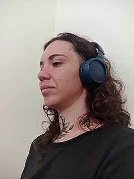 Snapshot of Dirty_Pink chatting on February 2026 09:52:02 AM Dirty Pink online show from February 2026 09:52:02 AM