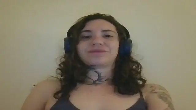 Snapshot of Dirty_Pink chatting on March 2026 09:42:02 PM Dirty Pink online show from March 2026 09:42:02 PM