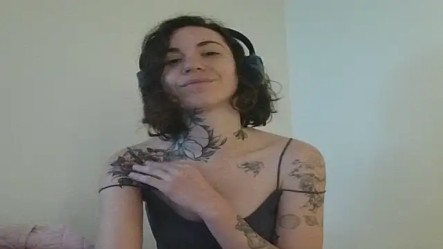 Snapshot of Dirty_Pink chatting on March 2026 09:25:01 AM Dirty Pink online show from March 2026 09:25:01 AM