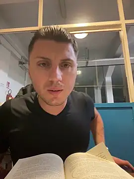 allee2206 online show from April 2026 08:33:01 PM