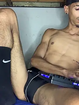 Snapshot of alexx_23cm chatting on February 2026 07:31:01 PM alexx 23cm online show from February 2026 07:31:01 PM