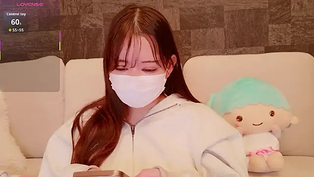 Snapshot of Mayu_000 chatting on April 2026 01:17:02 PM Mayu 000 online show from April 2026 01:17:02 PM