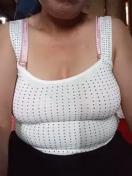 Snapshot of Agnes-baby chatting on June 2026 02:53:01 AM Agnes-baby online show from June 2026 02:53:01 AM