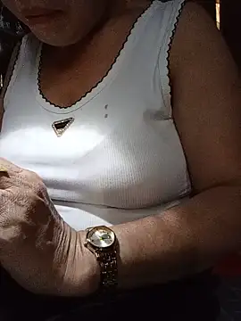 Snapshot of Agnes-baby chatting on June 2026 02:24:02 AM Agnes-baby online show from June 2026 02:24:02 AM