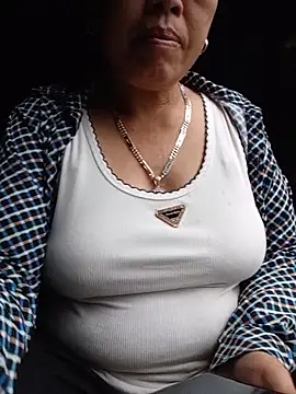 Snapshot of Agnes-baby chatting on June 2026 11:31:01 PM Agnes-baby online show from June 2026 11:31:01 PM