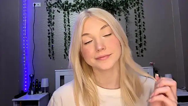 Snapshot of LlsabethHaze chatting on January 2026 05:04:01 PM LlsabethHaze online show from January 2026 05:04:01 PM