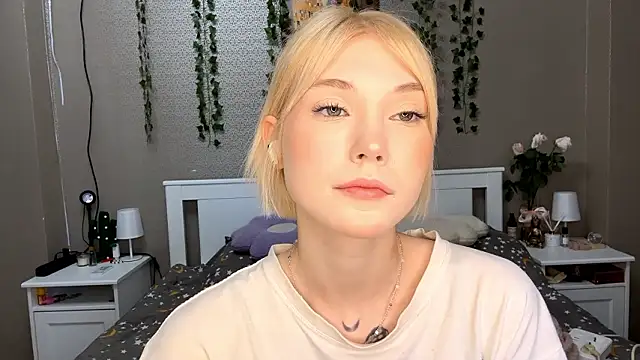 LlsabethHaze online show from February 2026 08:35:01 AM