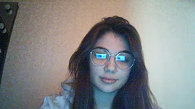 Snapshot of Tenovira chatting on March 2026 09:06:01 PM Tenovira online show from March 2026 09:06:01 PM