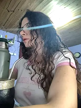 Nanucurlyxx online show from March 2026 10:43:02 AM