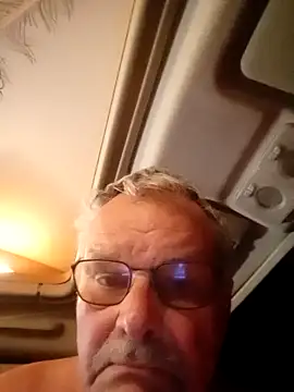 Snapshot of WildNomade chatting on June 2026 11:03:01 PM WildNomade online show from June 2026 11:03:01 PM