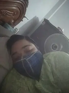 momo loves online show from April 2026 09:58:02 AM