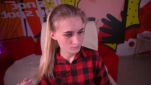 DiamondNina online show from March 2026 07:47:01 PM