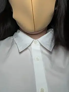 Snapshot of minami_room chatting on May 2026 11:07:01 AM minami room online show from May 2026 11:07:01 AM