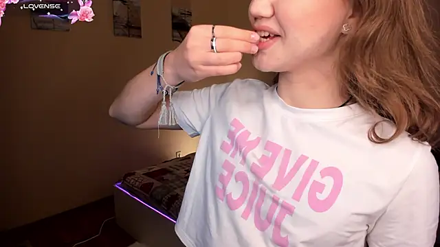 SweetNova  online show from January 2026 12:08:02 PM