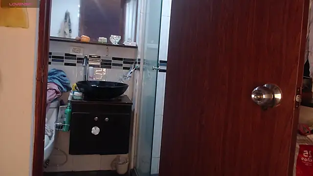 Snapshot of AuraFuego chatting on May 2026 12:31:02 PM AuraFuego online show from May 2026 12:31:02 PM