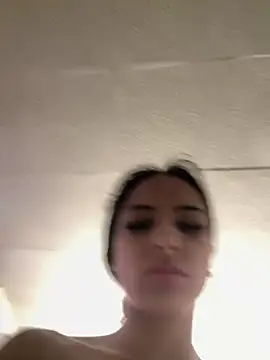 Evelin199 online show from June 2026 04:49:02 PM