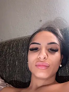 Evelin199 online show from June 2026 10:32:01 AM