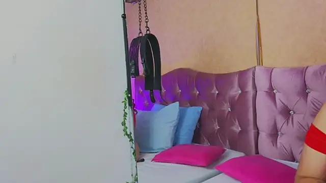 Missy 22  online show from April 2026 01:50:02 PM