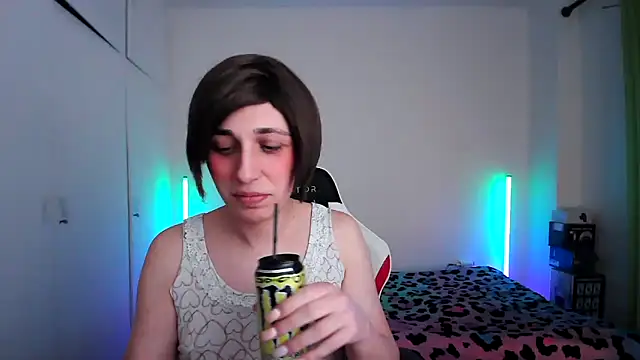 HoneyValentine online show from April 2026 08:23:01 PM