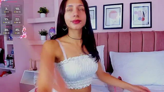 Snapshot of Katteyes__ chatting on April 2026 02:00:02 PM Katteyes online show from April 2026 02:00:02 PM