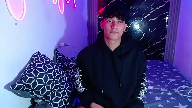 jamescurly00 online show from March 2026 06:39:02 AM