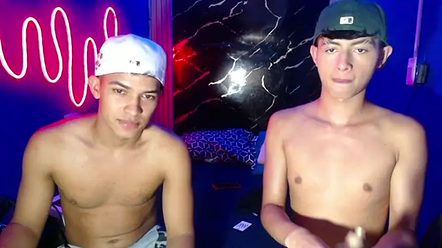 jamescurly00 online show from April 2026 08:34:02 PM