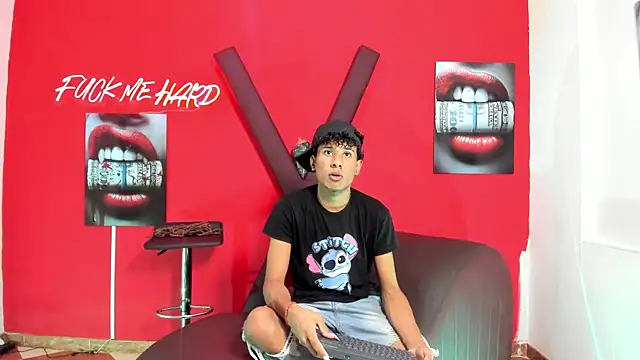 Snapshot of MAPOLA_GREAT chatting on April 2026 01:14:01 AM MAPOLA GREAT online show from April 2026 01:14:01 AM