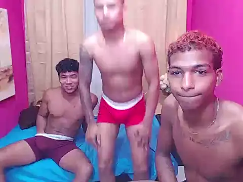 Snapshot of hugecock_black chatting on January 2026 07:08:02 PM hugecock black online show from January 2026 07:08:02 PM